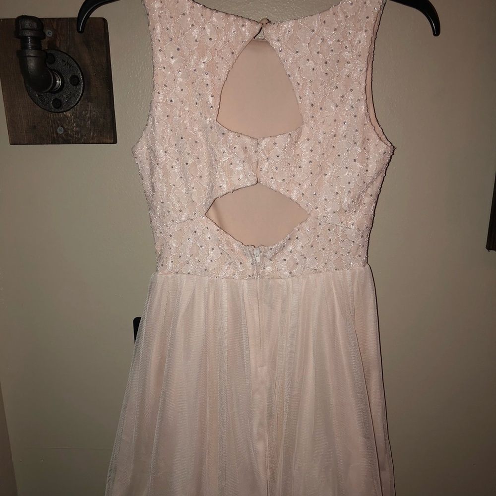 NWT Beautiful Pink Tulle & Lace Dress